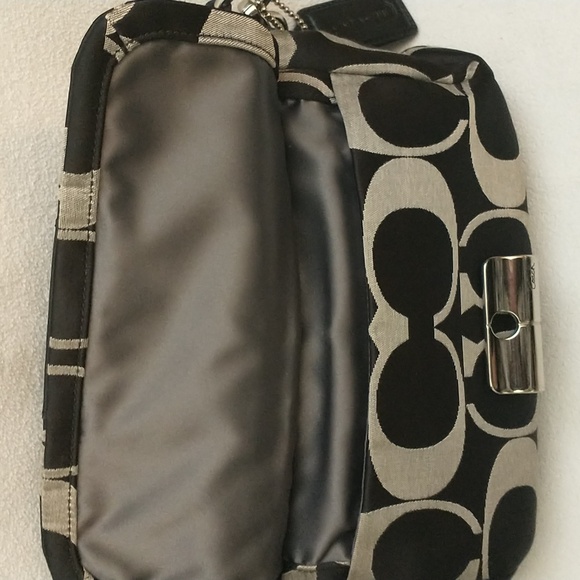 Coach Handle and Crossbody Bag - Picture 11 of 16